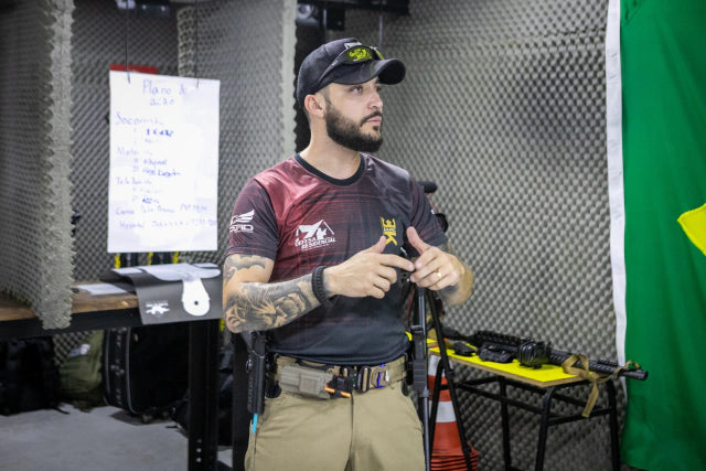 CURSO DE ARMAMENTO E TIRO - ( Pistola Semi automática ou Revólver )